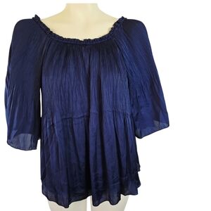 ROMEO & JULIET COUTURE Micro Pleated Convertable Neckline Flowy Navy Top Medium‎
